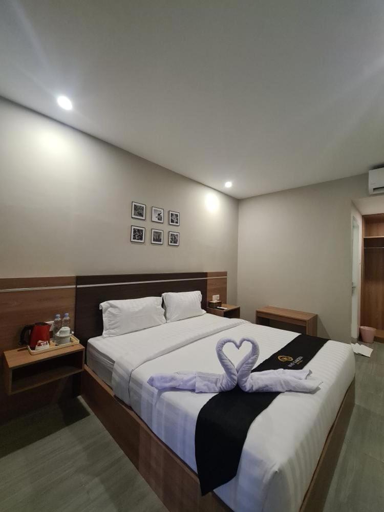 Nio Garden Hotel Sumbawa Extérieur photo
